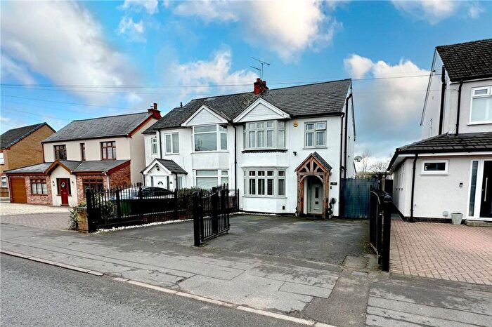 3 Bedroom Semi-Detached House For Sale In Browns Lane, Allesley, CV5