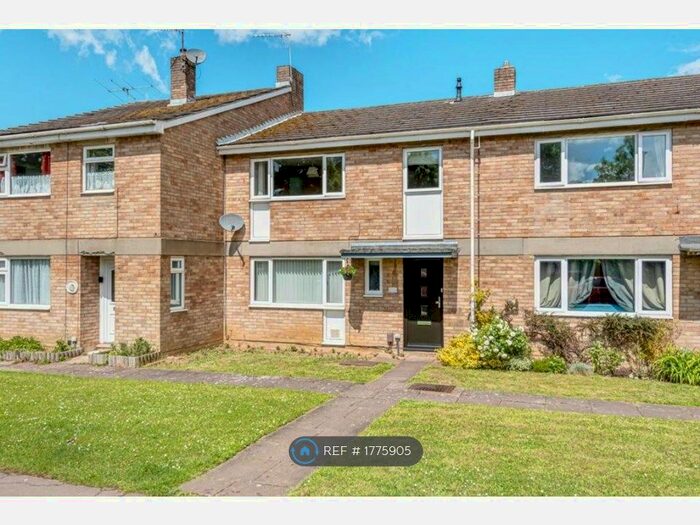 3 Bedroom Terraced House To Rent In Barrett Crescent, Wokingham, RG40