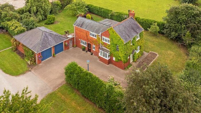 4 Bedroom Detached House For Sale In Ash Lane, Church Fenton, Leeds, LS25
