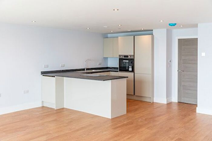 3 Bedroom Flat To Rent In Breakwater Way, Sandown, PO36