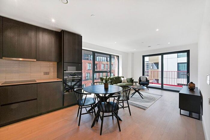 1 Bedroom Flat To Rent In Deacon Way, London, SE17