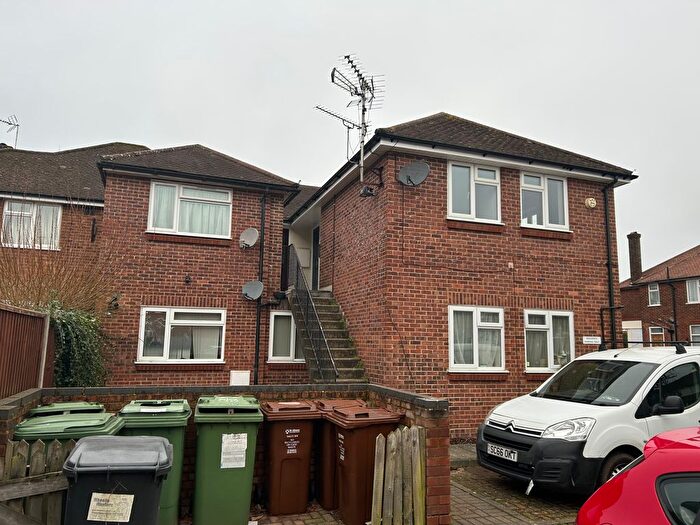2 Bedroom Flat To Rent In Cottonmill Lane, St.Albans, AL1