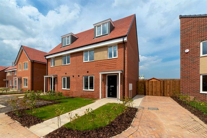 3 Bedroom Semi-Detached House To Rent In Bramble Way, Newcastle Upon Tyne, NE13