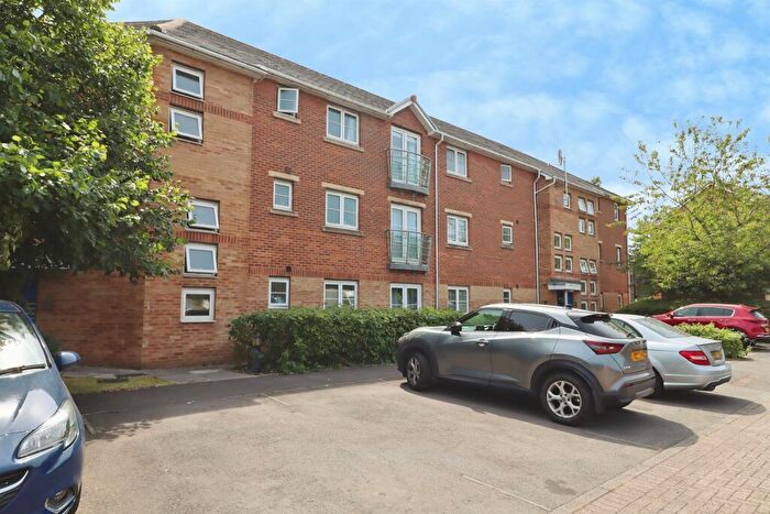 2 Bedroom Flat For Sale In Heol Cilffrydd, Barry, CF63