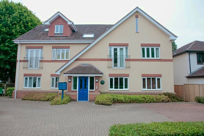 2 Bedroom Flat To Rent In Five Mile Drive, Oxford, OX2