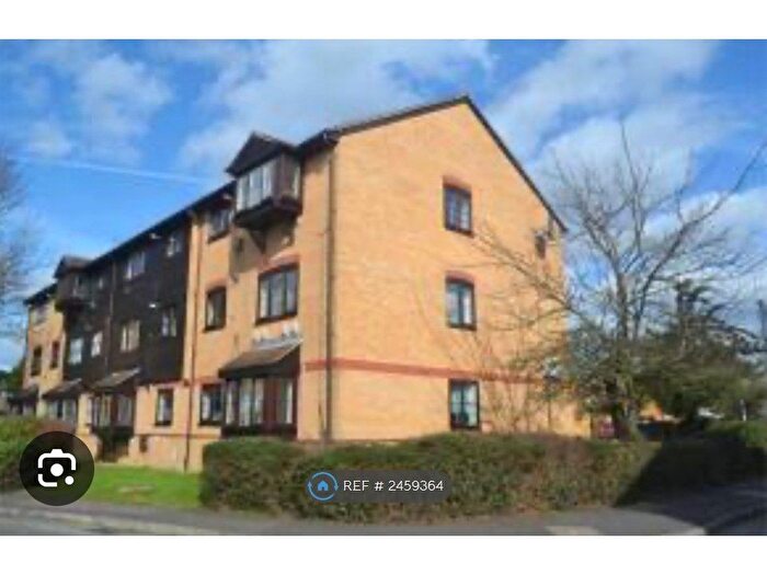 2 Bedroom Flat To Rent In Thornbury Road, Isleworth, TW7