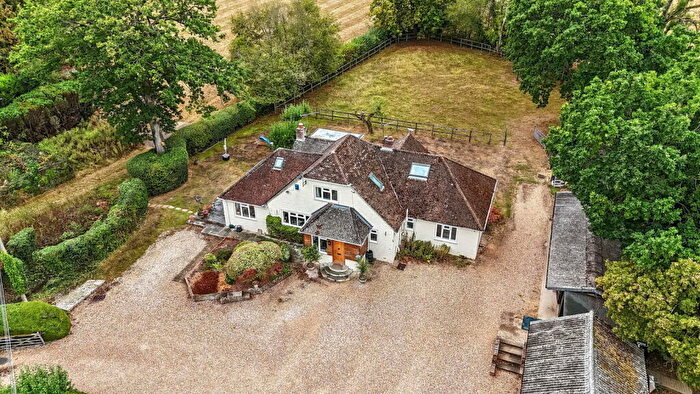 4 Bedroom Detached House For Sale In Blackstock Lane, Nately Scures, RG27