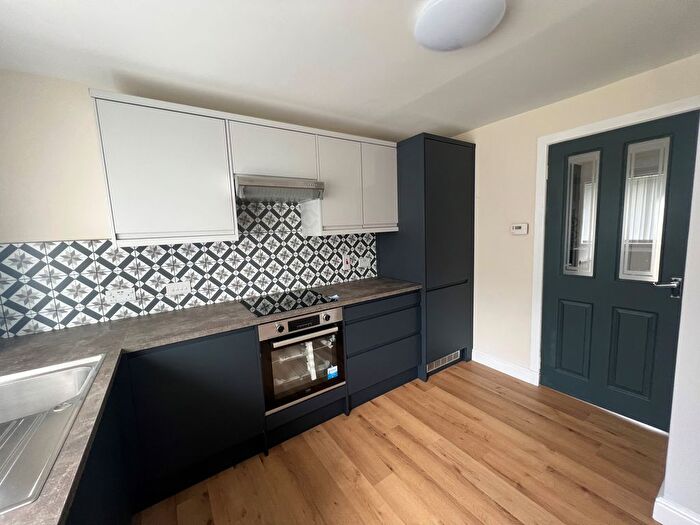 2 Bedroom Property To Rent In Huntly Court, Kilmarnock, KA3
