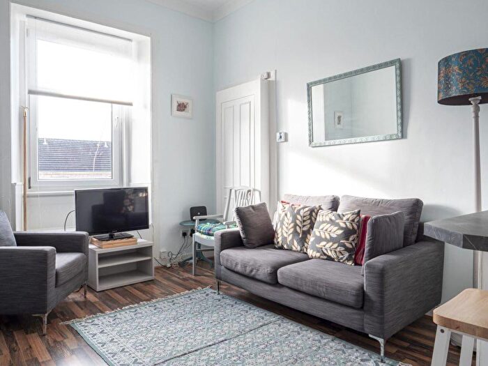 1 Bedroom Flat To Rent In L Stewart Terrace, Edinburgh, EH11