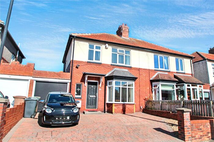 3 Bedroom Semi Detached House For Sale In Haig Avenue, Whitley Bay, NE25