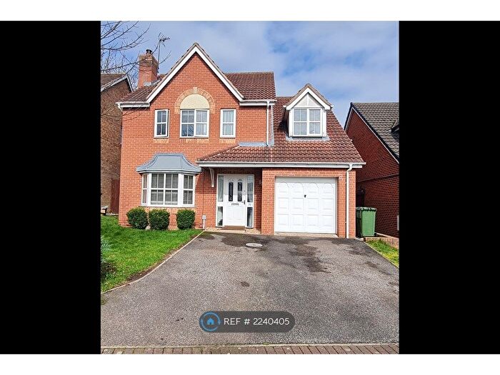 4 Bedroom Detached House To Rent In Fairway Drive, Nottingham, NG4