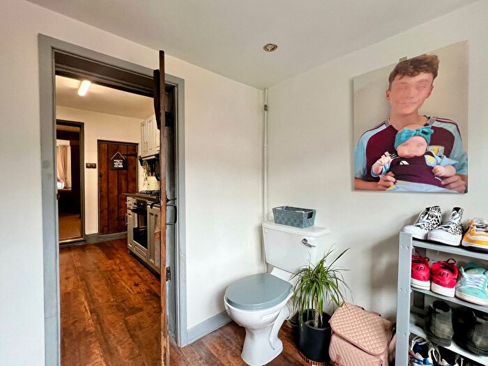 2 Bedroom Terraced House For Sale In Albermarle Road, Taunton - No Chain!, TA1