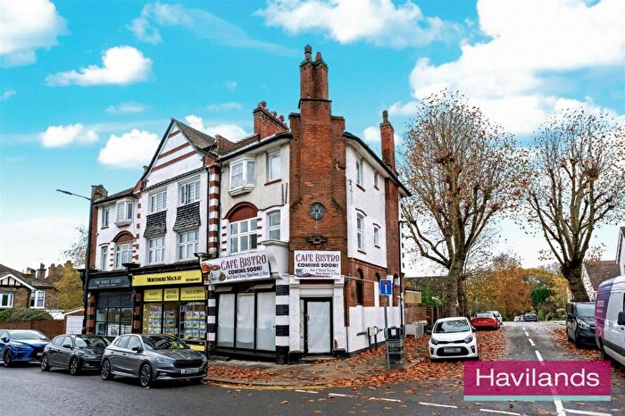 2 Bedroom Flat For Sale In The Grangeway, London, N21