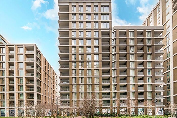 3 Bedroom Flat To Rent In Palmer Road, Battersea, SW11