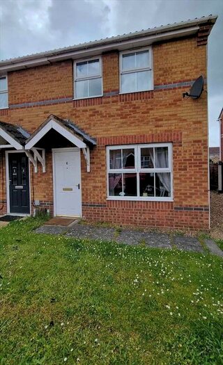 3 Bedroom Semi-Detached House To Rent In Jesmond Avenue, Bottesford, Scunthorpe, DN17