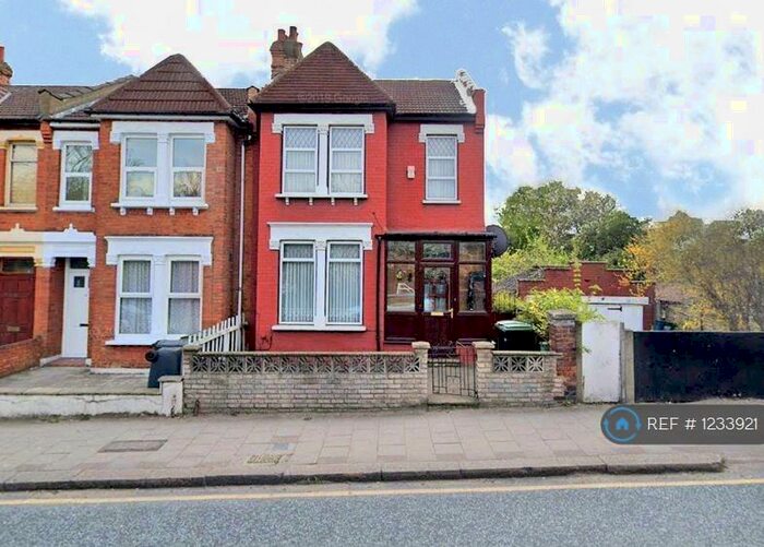 4 Bedroom Terraced House To Rent In Westbury Avenue, London, N22