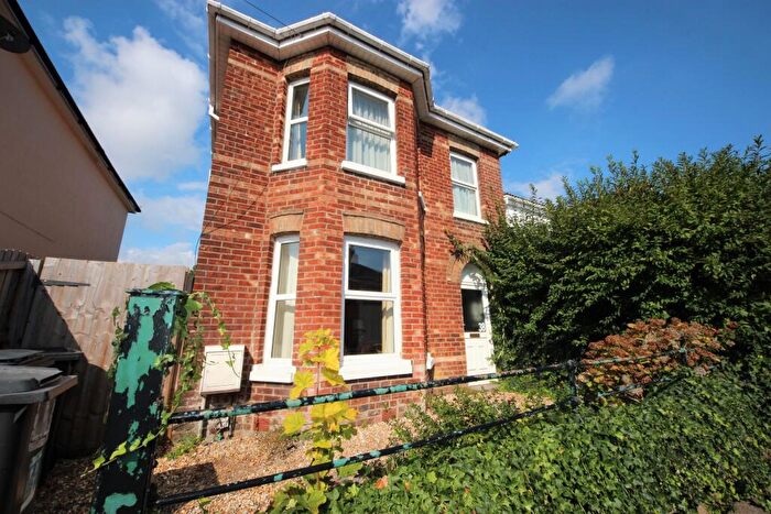 5 Bedroom Detached House To Rent In Parker Road, Winton, Bournemouth, BH9