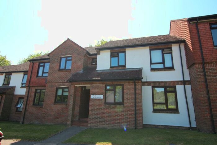 1 Bedroom Apartment To Rent In Gorringes Brook, Horsham, RH12