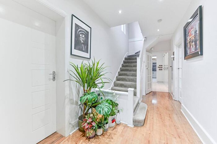 5 Bedroom House For Sale In Virginia Road, Thornton Heath, CR7