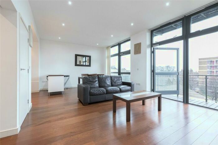 2 Bedroom Apartment To Rent In Pentonville Road, London, N1