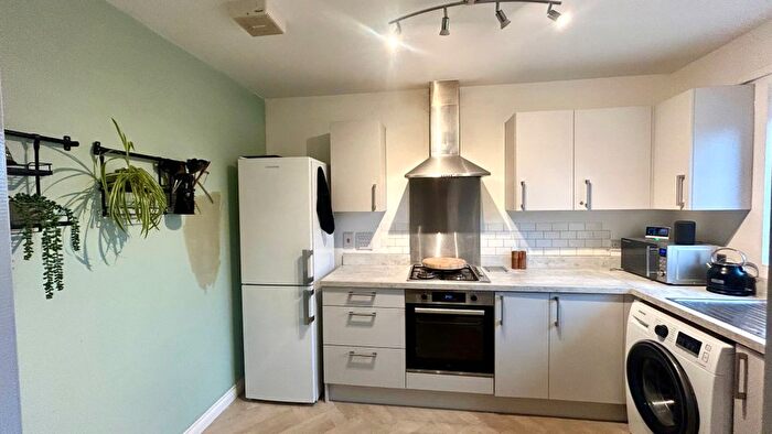 2 Bedroom Semi-Detached House For Sale In Brook Way, Pinhoe, EX4