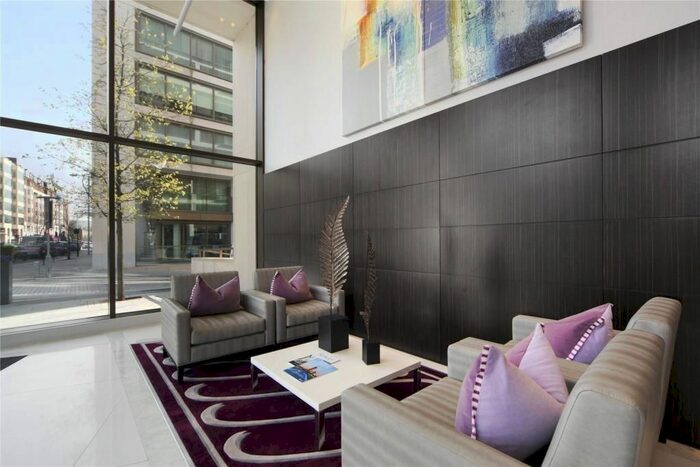 2 Bedroom Flat To Rent In High Street Kensington, Charles House, W14