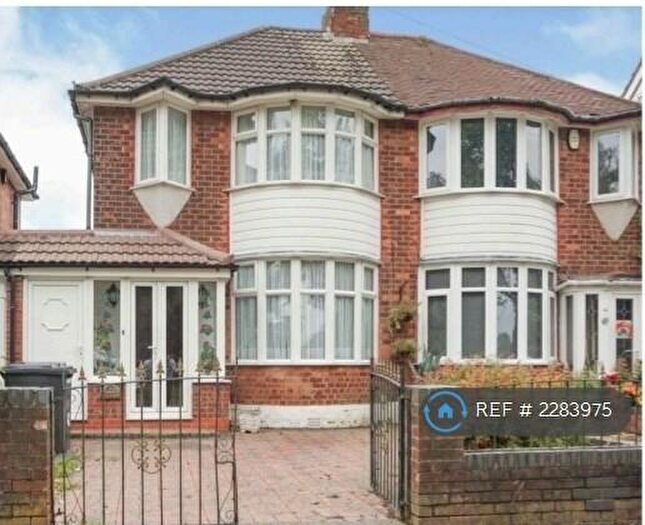 3 Bedroom Semi-Detached House To Rent In Clay Lane, Birmingham, B26