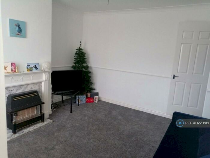 2 Bedroom End Of Terrace House To Rent In Fountain Street, Morley, Leeds, LS27