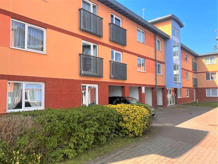 2 Bedroom Flat To Rent In The Stockyards, Gloucester, GL1