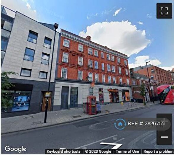 2 Bedroom Flat To Rent In Central Buildings, London, SE24