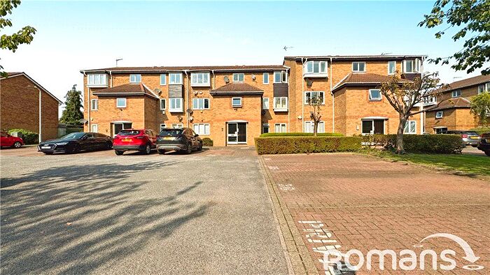 1 Bedroom Flat For Sale In Newcombe Rise, Yiewsley, West Drayton, UB7