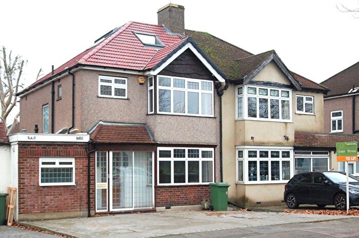 4 Bedroom Semi Detached House To Rent In Court Farm Road, London, SE9