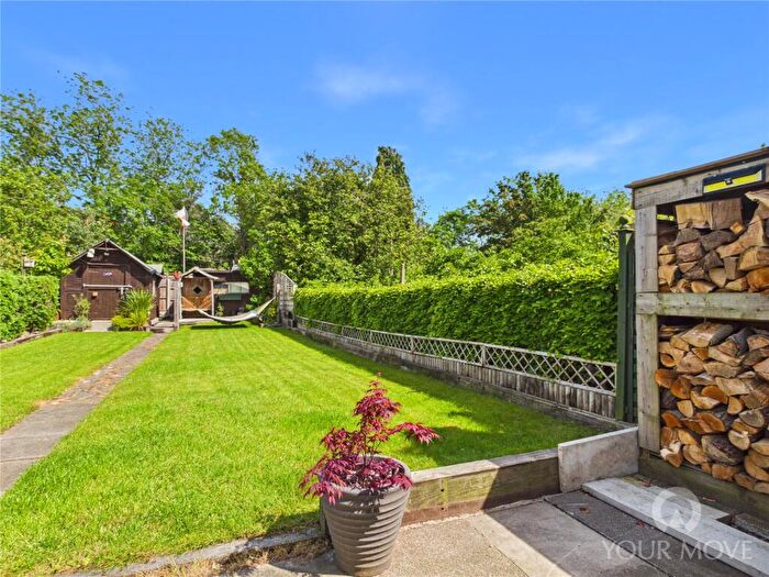 4 Bedroom Semi-Detached House For Sale In Park Lane, Darlington, Durham, DL1