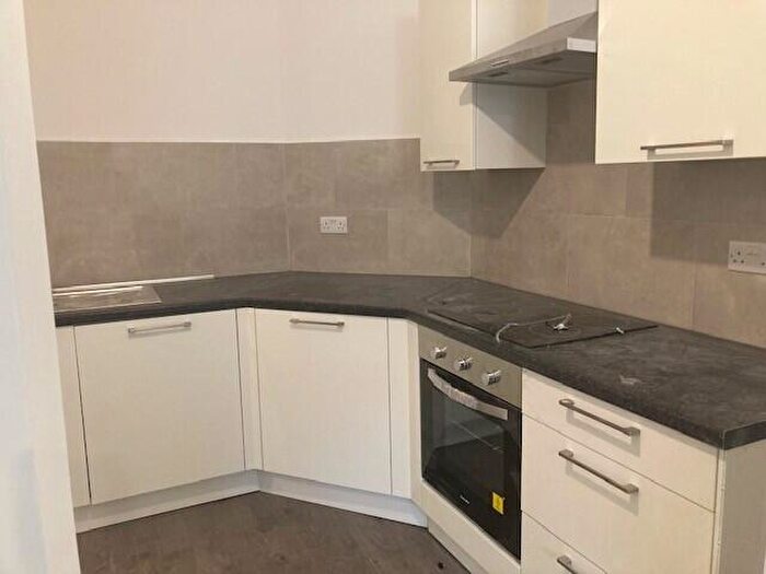 2 Bedroom Flat To Rent In Central Yeovil, BA20