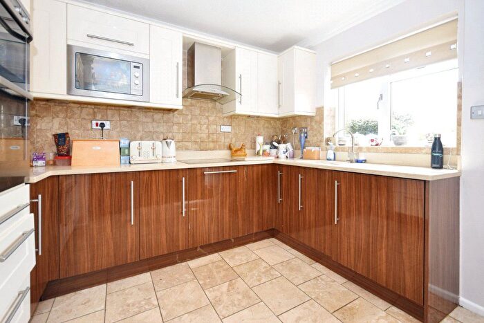 4 Bedroom Detached House For Sale In Grange Drive, Ossett, West Yorkshire, WF5
