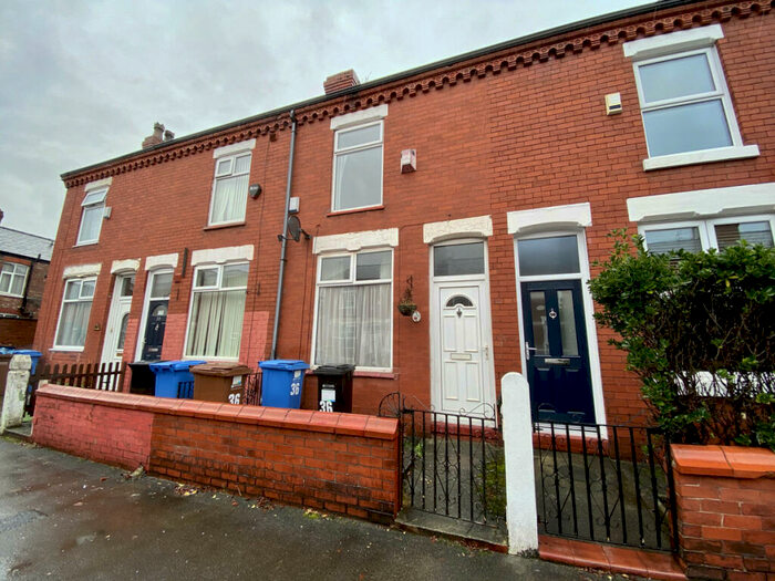 2 Bedroom Terraced House To Rent In Chelmsford Road, Stockport, SK3