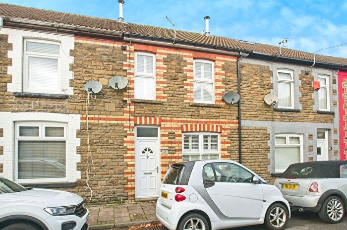 3 Bedroom Terraced House For Sale In The Avenue, Pontypridd, CF37