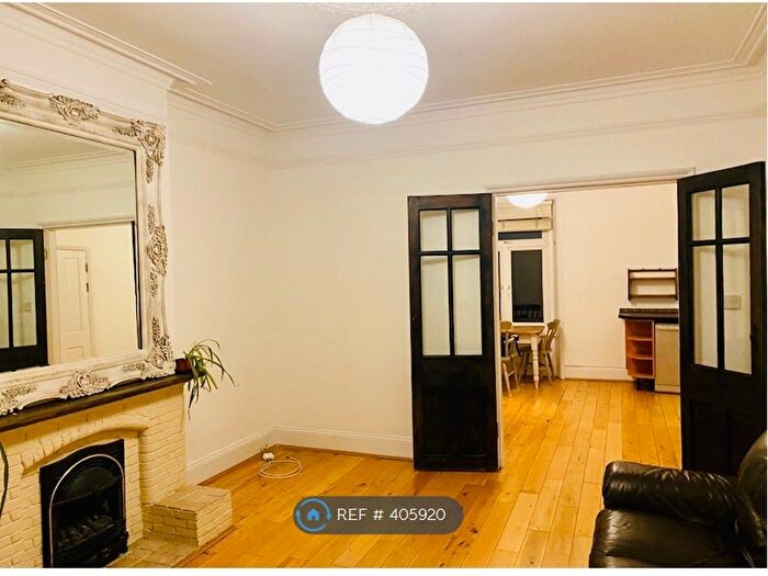 3 Bedroom Maisonette To Rent In Cavendish Road, London, N4