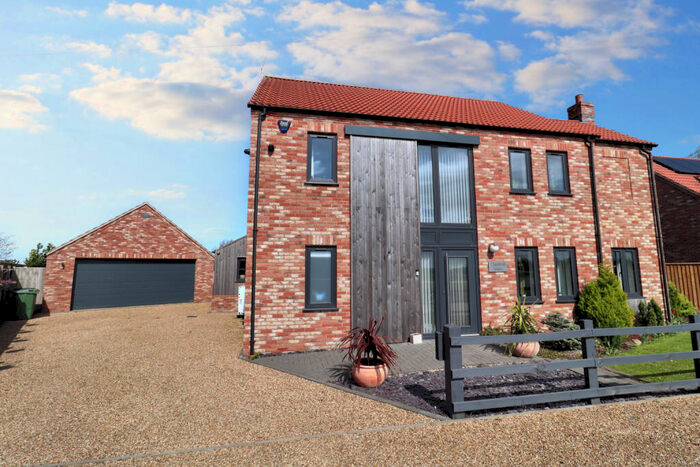 5 Bedroom Detached House For Sale In Chapel Road, Tilney Fen End, Wisbech, PE14