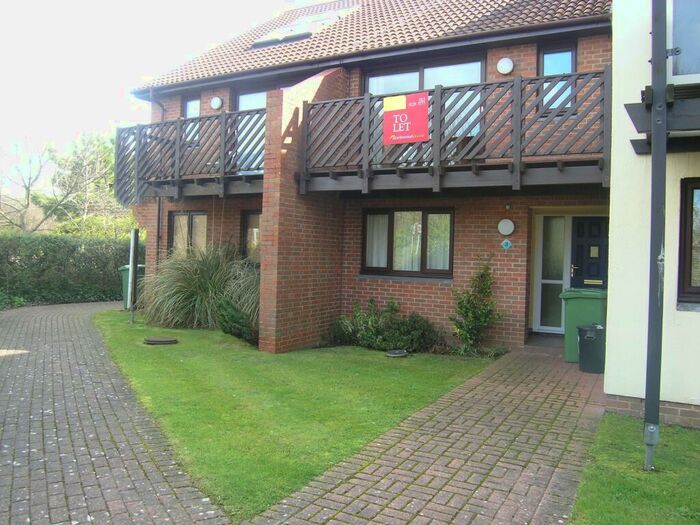 3 Bedroom Terraced House To Rent In Newlyn Way, Port Solent, Portsmouth, PO6