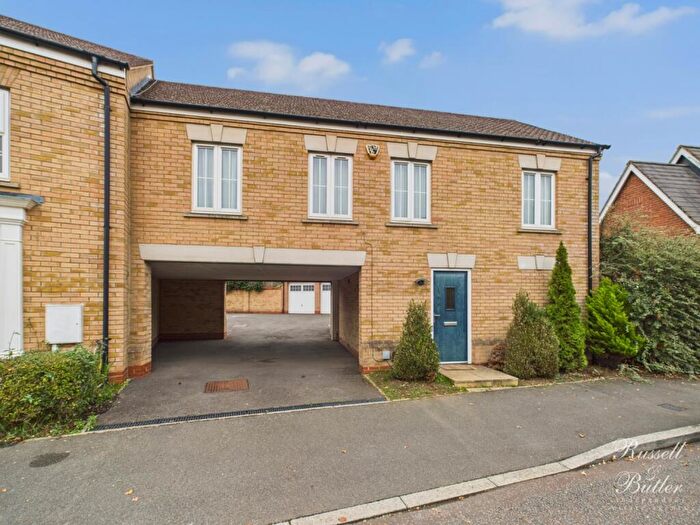 2 Bedroom Coach House For Sale In Whitehead Way, Buckingham, MK18