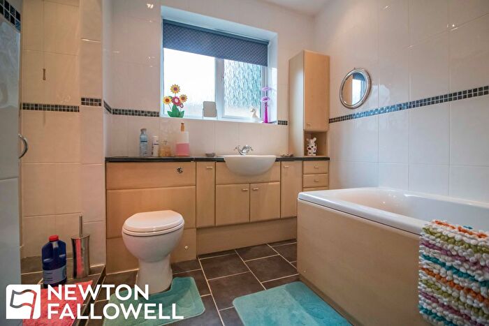 2 Bedroom Bungalow For Sale In Little Walk, East Stockwith, DN21