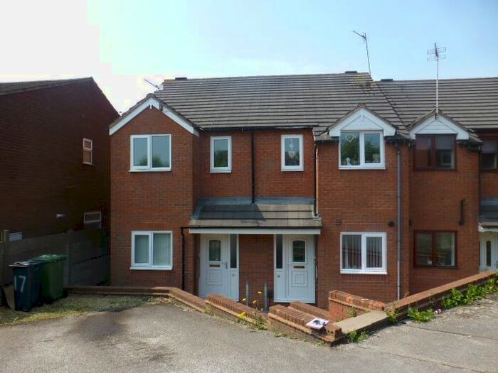 2 Bedroom Semi-Detached House To Rent In Phoenix Rise, Darlaston, Wednesbury, WS10