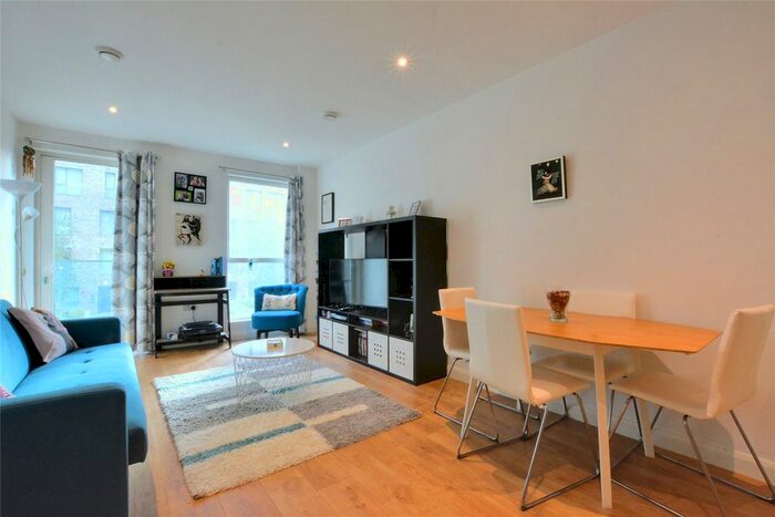 1 Bedroom Flat To Rent In Chandlers Avenue, Greenwich, London, SE10