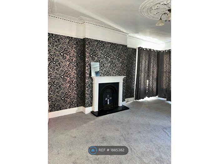 2 Bedroom Flat To Rent In East Reach, Taunton, TA1