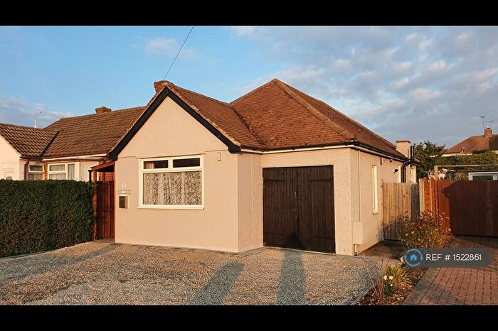 2 Bedroom Bungalow To Rent In Hampton Pier Avenue, Herne Bay, CT6