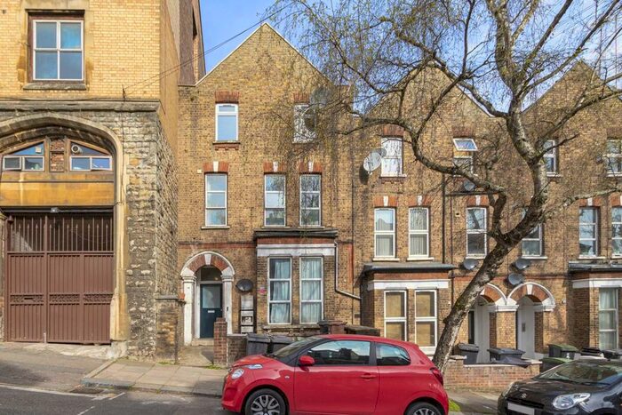 1 Bedroom Flat To Rent In Wembury Road, London, N6