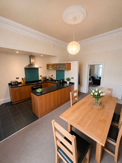 2 Bedroom Flat To Rent In Eslington Terrace, Jesmond, Newcastle, NE2