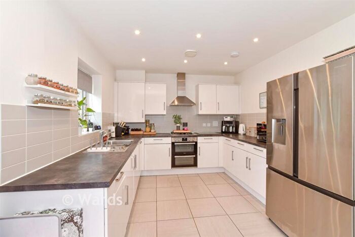 4 Bedroom Detached House For Sale In Blengate Close, Canterbury, Kent, CT2