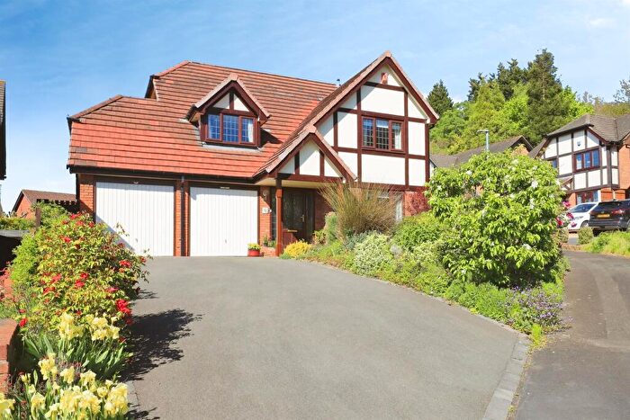 4 Bedroom Detached House For Sale In Hopton Drive, Kidderminster, DY10